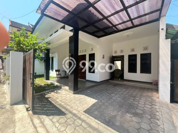 UNIT LANGKA! Rumah di Umbulharjo, 2 KM, Pemandangan Indah, Luas 145m² LB 100m² UNIT LANGKA! Rumah di Umbulharjo, 2 KM, Pemandangan Indah, Luas 145m² LB 100m²