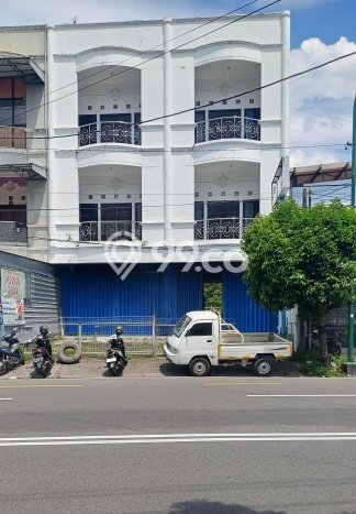 Ruko Kawasan Tegalrejo, Luas 550m², Disewakan, Pusat Bisnis, Ready Operasional Ruko Kawasan Tegalrejo, Luas 550m², Disewakan, Pusat Bisnis, Ready Operasional