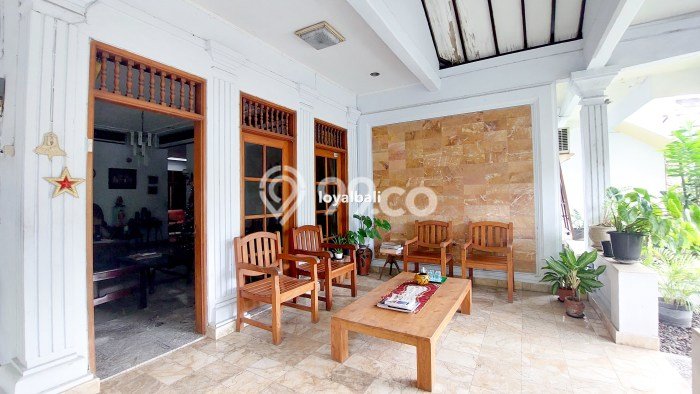 Siap Huni Hunian Elit 9 Kamar di Kuta Dekat ke Mana Pun Siap Huni Hunian Elit 9 Kamar di Kuta Dekat ke Mana Pun