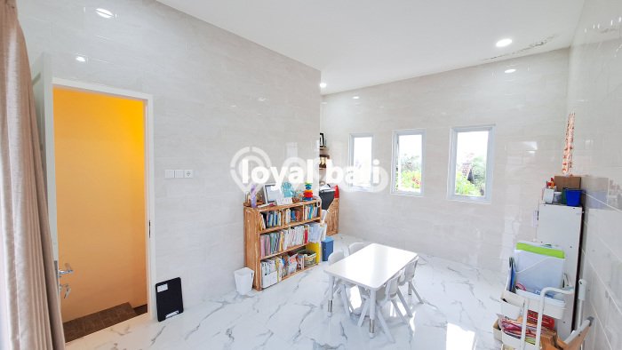 Rumah Elit Modern Tanpa Renovasi di Benoa Badung Rumah Elit Modern Tanpa Renovasi di Benoa Badung