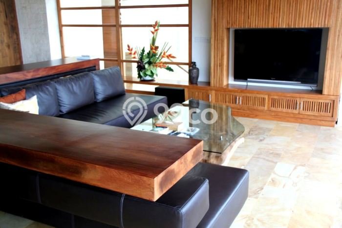Vila Kawasan , Luas 2460m2m², Akses Mudah Fasilitas Umum Vila Kawasan , Luas 2460m2m², Akses Mudah Fasilitas Umum