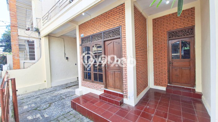 Jual Rumah Strategis Bagus Punya 6 KT di Kuta Badung SHM Jual Rumah Strategis Bagus Punya 6 KT di Kuta Badung SHM