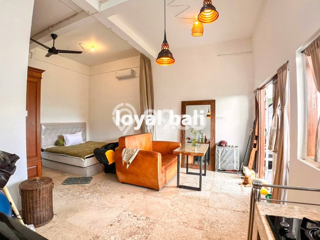 Unit Kost Dijual di Munggu dengan 4 Kamar Area Strategis Unit Kost Dijual di Munggu dengan 4 Kamar Area Strategis