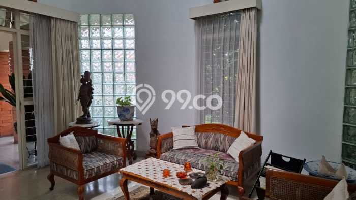 Rumah kawasan Cipaku, Bandung, Luas 1041m2m² LB 600m2m² Rumah kawasan Cipaku, Bandung, Luas 1041m2m² LB 600m2m²