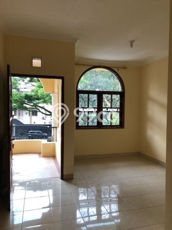 HUNIAN PREMIUM! Rumah di Setra Duta, 3 KM, Kawasan Prospektif, LT 250m2m² Bangunan 200m2m² HUNIAN PREMIUM! Rumah di Setra Duta, 3 KM, Kawasan Prospektif, LT 250m2m² Bangunan 200m2m²