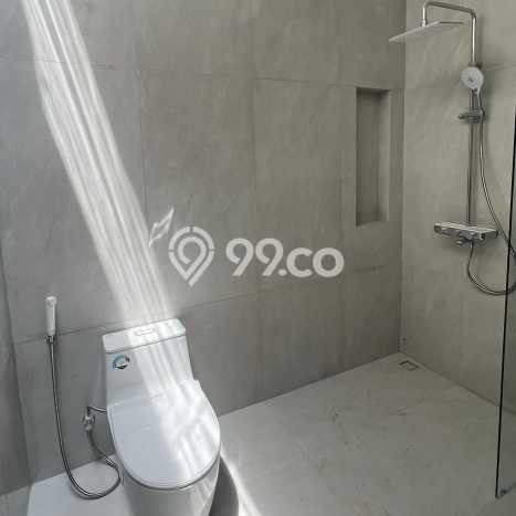 Rumah Murah LT 153m2 di Taman Kopo Indah Akses Mudah Rumah Murah LT 153m2 di Taman Kopo Indah Akses Mudah