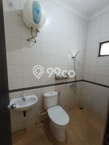 Rumah di Geger Kalong, 5 KT, Lingkungan Strategis, LT 156m² LB 200m² Rumah di Geger Kalong, 5 KT, Lingkungan Strategis, LT 156m² LB 200m²