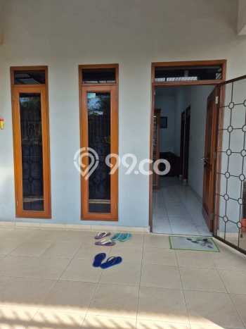 Rumah Modern 4 KT LT 210m2 di Taman Holis Indah Rumah Modern 4 KT LT 210m2 di Taman Holis Indah