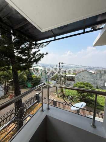 KESEMPATAN TERBAIK! Tersedia KPR Rumah Modern di Cilengkrang, Bandung, LT 215m² Bangunan 200m² KESEMPATAN TERBAIK! Tersedia KPR Rumah Modern di Cilengkrang, Bandung, LT 215m² Bangunan 200m²