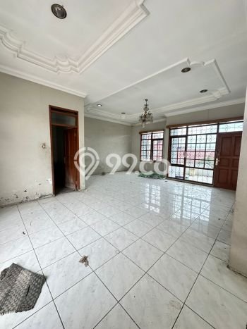 INVESTASI CERDAS! Rumah Premium , Bandung, Luas Tanah 135m2m² Luas Bangunan 235m2m² INVESTASI CERDAS! Rumah Premium , Bandung, Luas Tanah 135m2m² Luas Bangunan 235m2m²