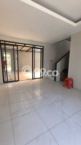 Disewakan! Rumah 3 Kamar Tidur &
2 Kamar Mandi di Kota Baru Parahyangan, Bandung Disewakan! Rumah 3 Kamar Tidur &
2 Kamar Mandi di Kota Baru Parahyangan, Bandung