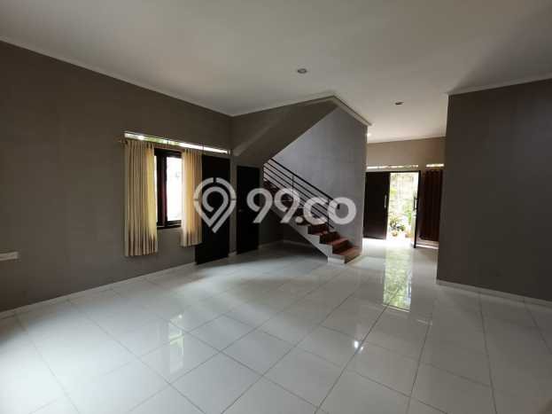 Rumah di Geger Kalong, 5 KT, Lingkungan Strategis, LT 156m² LB 200m² Rumah di Geger Kalong, 5 KT, Lingkungan Strategis, LT 156m² LB 200m²