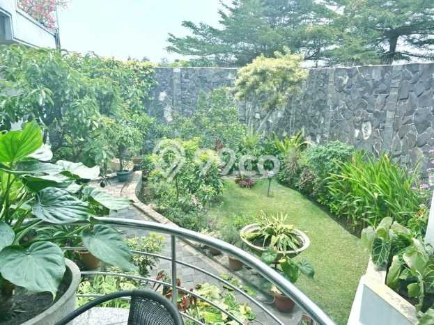 Rumah Mewah LB 400m2 Siap Pakai Desain Elegan di Geger Kalong, Bandung Rumah Mewah LB 400m2 Siap Pakai Desain Elegan di Geger Kalong, Bandung