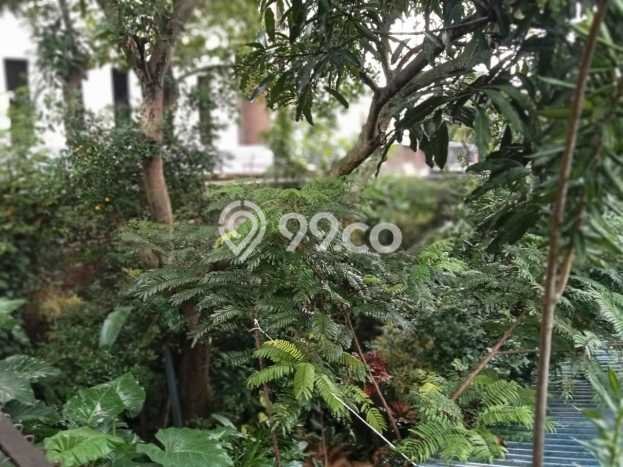 Rumah Mewah LB 290m2 Siap Pakai Desain Elegan di Burangrang, Bandung Rumah Mewah LB 290m2 Siap Pakai Desain Elegan di Burangrang, Bandung