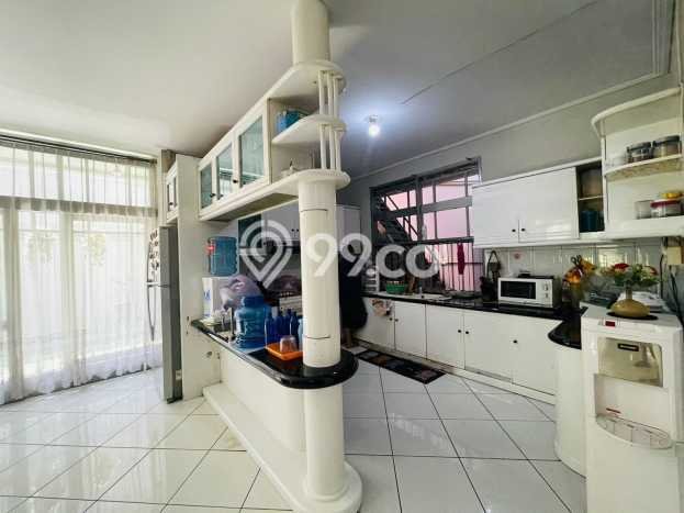 LIMITED OFFER! Rumah Berkualitas di Turangga, LT 1285m2m² Bangunan 1600m2m² LIMITED OFFER! Rumah Berkualitas di Turangga, LT 1285m2m² Bangunan 1600m2m²