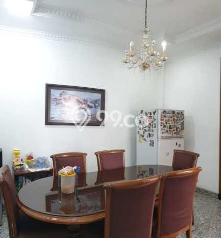 Rumah Mewah LB 400m2 Siap Pakai Desain Elegan di Geger Kalong, Bandung Rumah Mewah LB 400m2 Siap Pakai Desain Elegan di Geger Kalong, Bandung