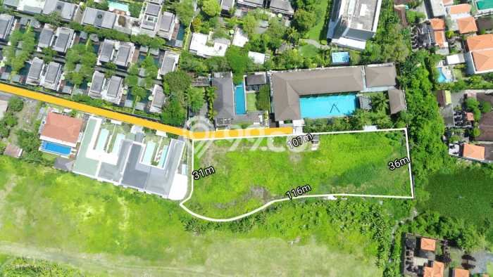 Dijual Tanah Lokasi Kerobokan, Badung Seluas 3640m2 Dijual Tanah Lokasi Kerobokan, Badung Seluas 3640m2