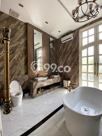 LOKASI STRATEGIS! Vila Kawasan , Ukuran 425m2m², Pemandangan Menarik sekitar LOKASI STRATEGIS! Vila Kawasan , Ukuran 425m2m², Pemandangan Menarik sekitar