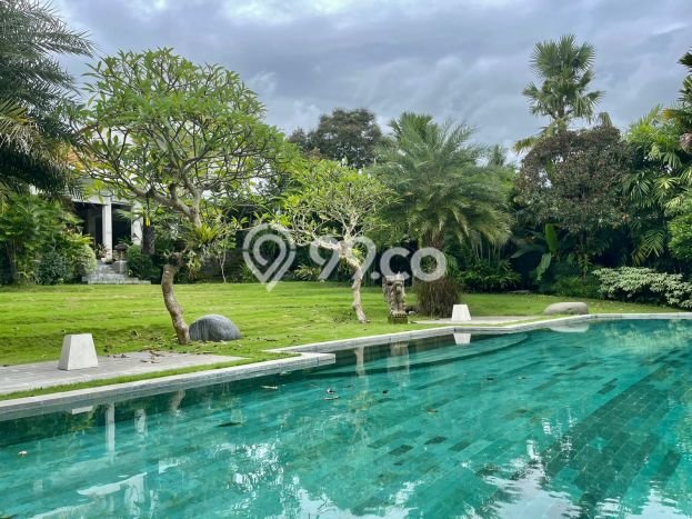 Dijual! Vila Kawasan , Ukuran 1635m2m², Lokasi Strategis Dijual! Vila Kawasan , Ukuran 1635m2m², Lokasi Strategis