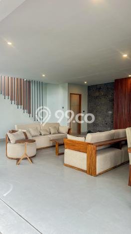 Vila Terawat di Kediri, Luas 200m², Posisi Strategis dengan jalan bagus Vila Terawat di Kediri, Luas 200m², Posisi Strategis dengan jalan bagus