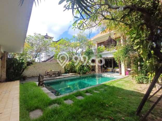 For Sale! Vila Kawasan , Area 500m2m², Posisi Premium For Sale! Vila Kawasan , Area 500m2m², Posisi Premium