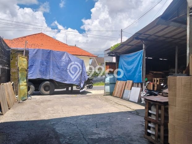Lokasi Strategis! Dijual Gudang Bisnis di Denpasar Barat, Denpasar Kondisi Bagus Lokasi Strategis! Dijual Gudang Bisnis di Denpasar Barat, Denpasar Kondisi Bagus