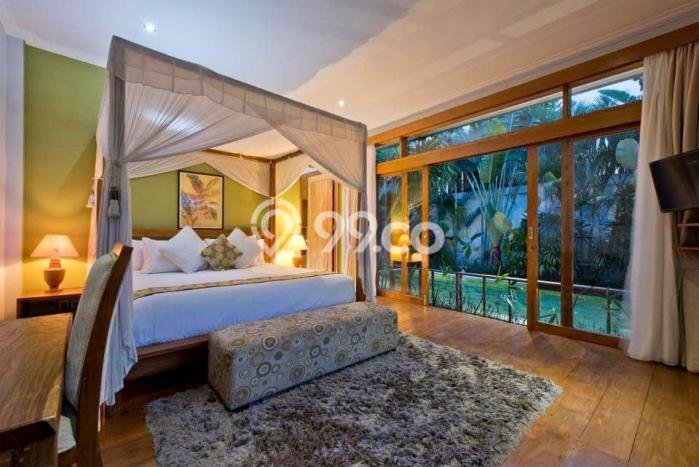Lokasi Ideal! Vila Kawasan , Luas 800m2m², Lingkungan Asri dan aman Lokasi Ideal! Vila Kawasan , Luas 800m2m², Lingkungan Asri dan aman