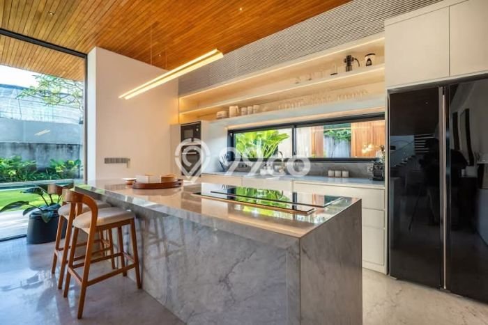 FOR SALE! Vila di , Luas 960m2m², Posisi Strategis FOR SALE! Vila di , Luas 960m2m², Posisi Strategis