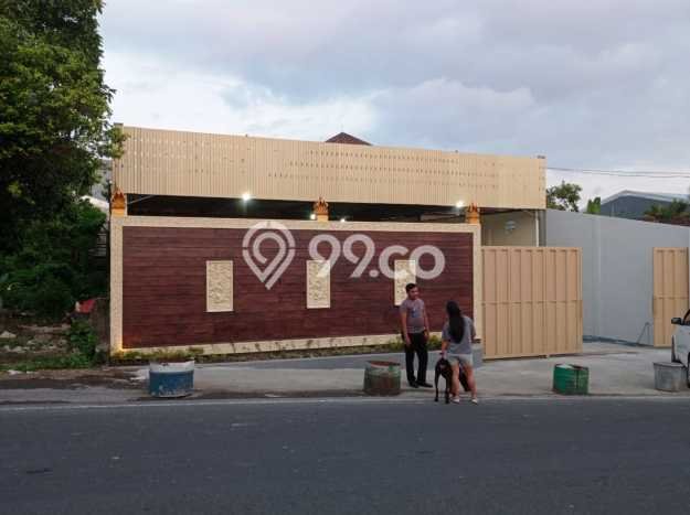 LOKASI STRATEGIS! Gudang Kawasan Kerobokan, Luas 590m², Area Komersial LOKASI STRATEGIS! Gudang Kawasan Kerobokan, Luas 590m², Area Komersial
