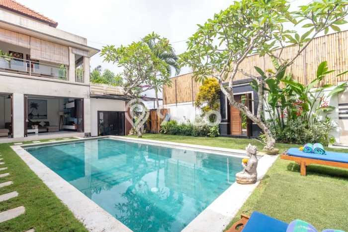 DIJUAL! Vila Kawasan , Luas 400m2m², Dekat ke Pusat Kota DIJUAL! Vila Kawasan , Luas 400m2m², Dekat ke Pusat Kota