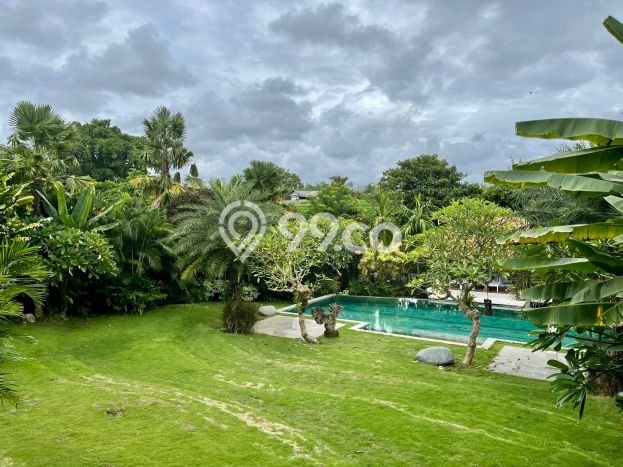 Dijual! Vila Kawasan , Ukuran 1635m2m², Lokasi Strategis Dijual! Vila Kawasan , Ukuran 1635m2m², Lokasi Strategis