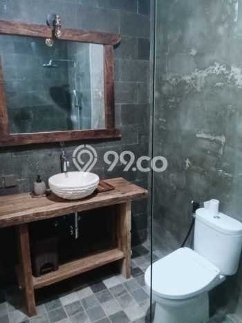 LOKASI TERBAIK! Vila Kawasan , Area 325m2m², Kawasan Asri dan nyaman LOKASI TERBAIK! Vila Kawasan , Area 325m2m², Kawasan Asri dan nyaman