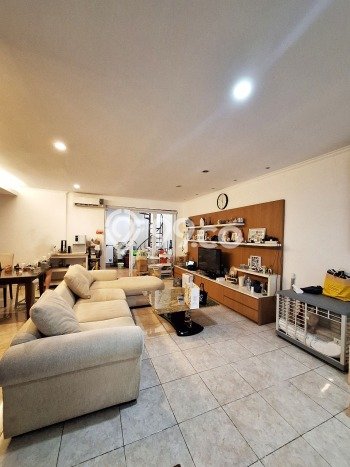 Rumah Mewah LB 180m2 Siap Huni Desain Elegan di Muara Karang, Jakarta Utara Rumah Mewah LB 180m2 Siap Huni Desain Elegan di Muara Karang, Jakarta Utara