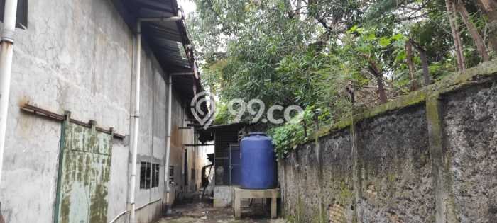 Unit Gudang Dijual di Jakarta Utara LT 2090m2 & LB 1800m2 Unit Gudang Dijual di Jakarta Utara LT 2090m2 & LB 1800m2