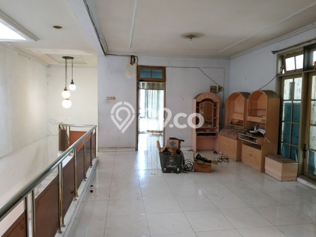 For Sale! Premium House LT 216m2 Desain Elegan di Jelambar For Sale! Premium House LT 216m2 Desain Elegan di Jelambar