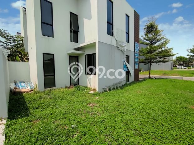 Rumah Luas Asri 3 KT Siap Pakai di Green Lake City Jakarta Barat Rumah Luas Asri 3 KT Siap Pakai di Green Lake City Jakarta Barat