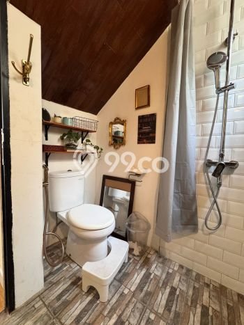 Dijual Rumah Eksklusif 2 KT di Green Lake City, Jakarta Barat Dijual Rumah Eksklusif 2 KT di Green Lake City, Jakarta Barat