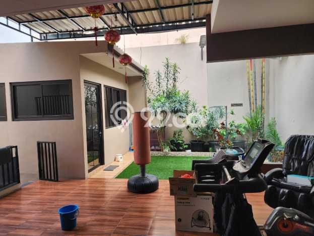 Rumah Mewah LB 300m2 Siap Huni Desain Elegan di Citra Garden, Jakarta Barat Rumah Mewah LB 300m2 Siap Huni Desain Elegan di Citra Garden, Jakarta Barat