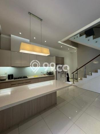 Rumah Elit Modern Tanpa Renovasi di Pantai Indah Kapuk Jakarta Utara Rumah Elit Modern Tanpa Renovasi di Pantai Indah Kapuk Jakarta Utara