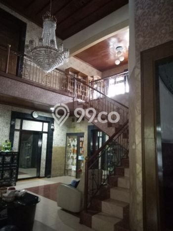 Rumah Luxury Modern Tanpa Renovasi di Sektor 7-Bintaro Tangerang Selatan Rumah Luxury Modern Tanpa Renovasi di Sektor 7-Bintaro Tangerang Selatan