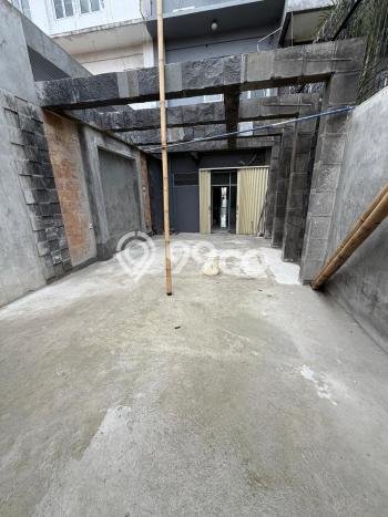 Ruko disewakan lokasi strategis BSD Tangerang Selatan 400m2 Ruko disewakan lokasi strategis BSD Tangerang Selatan 400m2