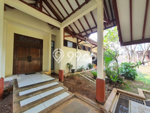 Rumah Elit LB 1500m2 Siap Huni Desain Elegan di Cirendeu, Jakarta Selatan Rumah Elit LB 1500m2 Siap Huni Desain Elegan di Cirendeu, Jakarta Selatan