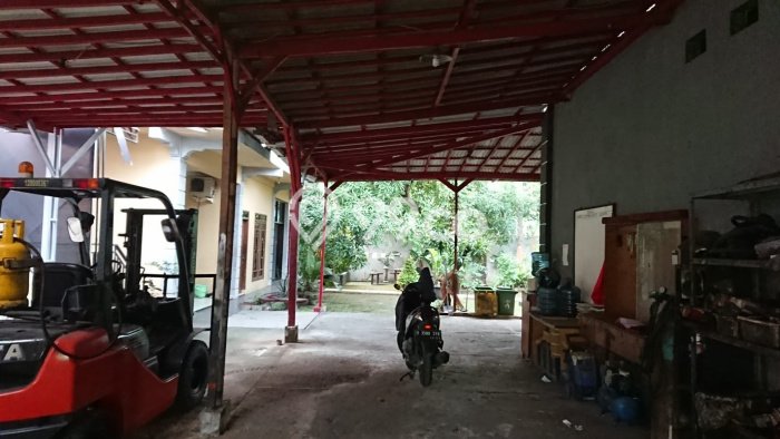 Unit Gudang Dijual di Jakarta Timur LT 1138m2 & LB 200m2 Unit Gudang Dijual di Jakarta Timur LT 1138m2 & LB 200m2