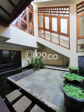 Rumah Elit LB 1500m2 Siap Huni Desain Elegan di Cirendeu, Jakarta Selatan Rumah Elit LB 1500m2 Siap Huni Desain Elegan di Cirendeu, Jakarta Selatan
