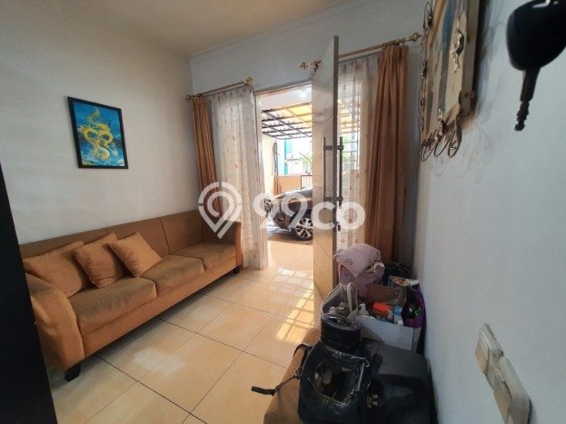 Dijual Rumah Luas Elegan Dengan View Cantik di Puri Indah, Jakarta Barat Dijual Rumah Luas Elegan Dengan View Cantik di Puri Indah, Jakarta Barat