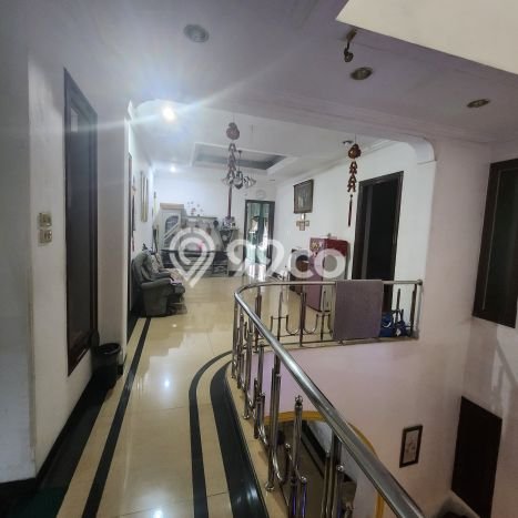 Rumah Luxury Modern Siap Huni di Taman Palem Jakarta Barat Rumah Luxury Modern Siap Huni di Taman Palem Jakarta Barat