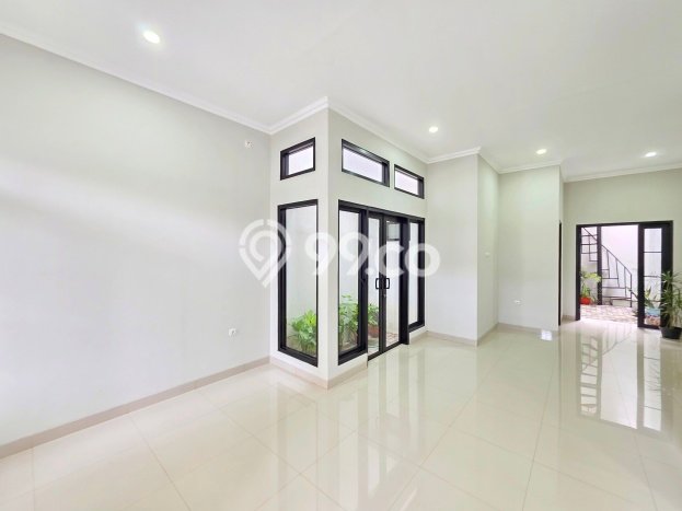 Jual Rumah Strategis Bagus Punya 3 KT di Cinere Depok SHM Jual Rumah Strategis Bagus Punya 3 KT di Cinere Depok SHM