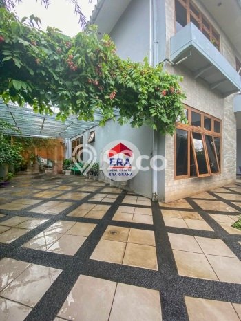 Rumah Luxury Modern Siap Huni di Warung Buncit Jakarta Selatan Rumah Luxury Modern Siap Huni di Warung Buncit Jakarta Selatan