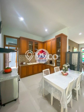 Rumah Luxury Modern Siap Huni di Warung Buncit Jakarta Selatan Rumah Luxury Modern Siap Huni di Warung Buncit Jakarta Selatan