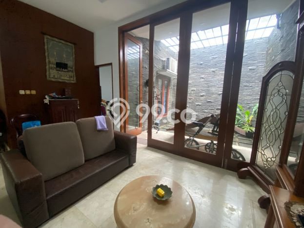 Rumah Luxury Modern Tanpa Renovasi di Lebak Bulus Jakarta Selatan Rumah Luxury Modern Tanpa Renovasi di Lebak Bulus Jakarta Selatan